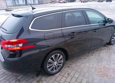 Фото Peugeot 308