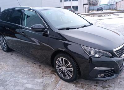 Фото Peugeot 308