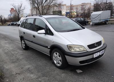 Фото Opel Zafira