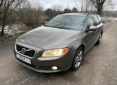 Фото Volvo V70