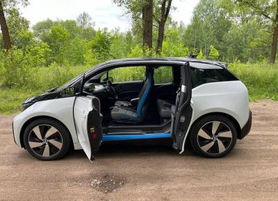 Фото BMW i3