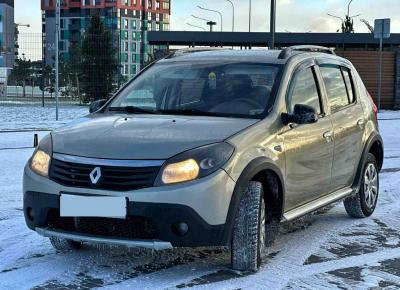 Фото Renault Sandero