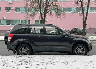 Фото Suzuki Grand Vitara