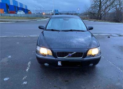 Фото Volvo S60