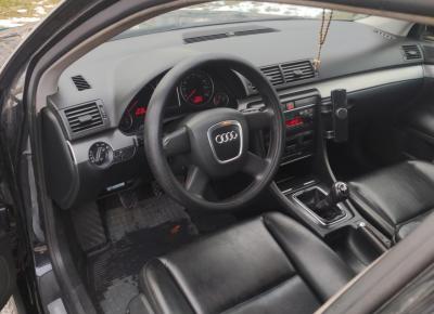 Фото Audi A4