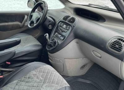 Фото Citroen Xsara Picasso