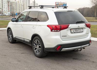 Фото Mitsubishi Outlander