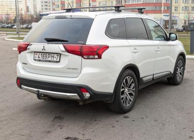 Фото Mitsubishi Outlander