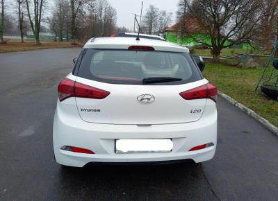 Фото Hyundai i20