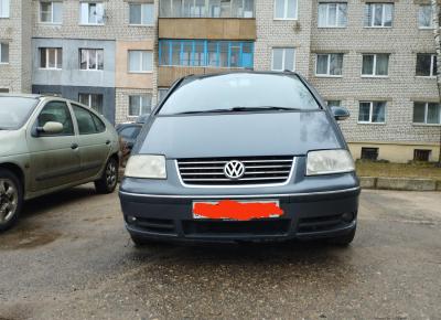 Фото Volkswagen Sharan