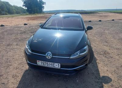 Фото Volkswagen Golf