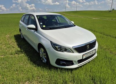 Фото Peugeot 308