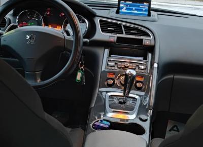 Фото Peugeot 3008