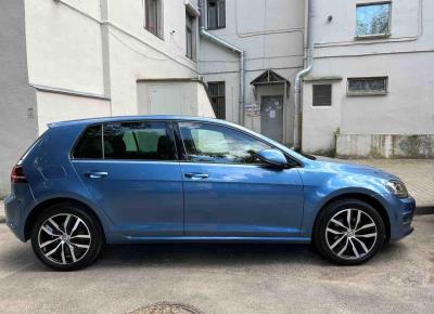 Фото Volkswagen Golf