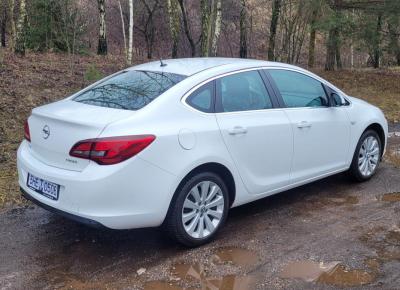 Фото Opel Astra