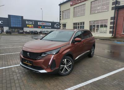 Фото Peugeot 5008