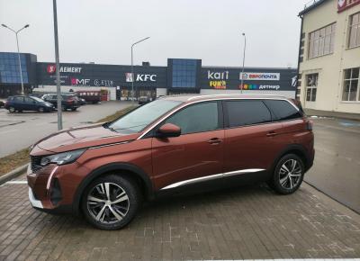 Фото Peugeot 5008