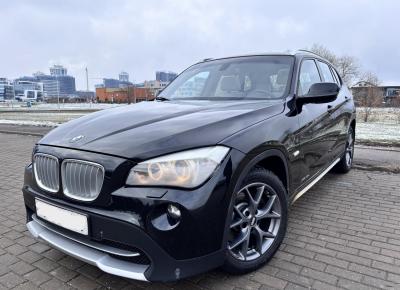 Фото BMW X1