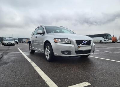 Фото Volvo V50