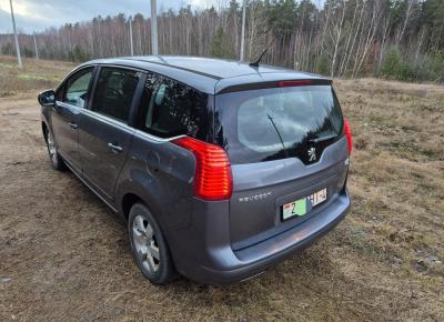 Фото Peugeot 5008