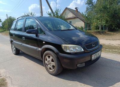 Фото Opel Zafira