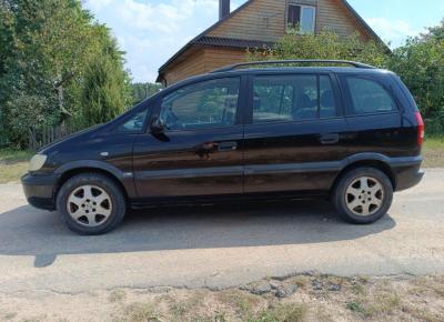 Фото Opel Zafira