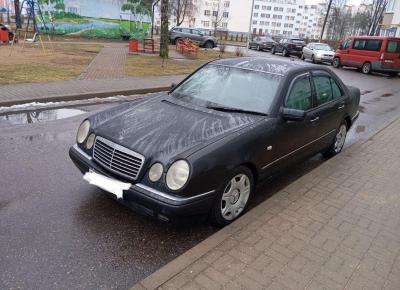 Фото Mercedes-Benz E-класс