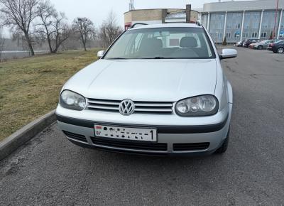 Фото Volkswagen Golf