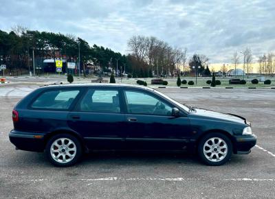 Фото Volvo V40