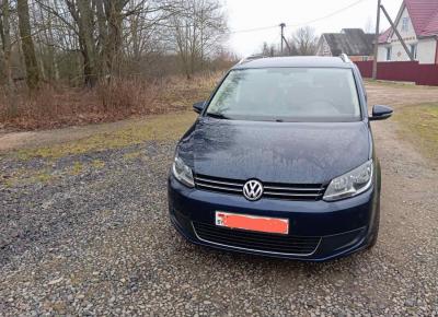 Фото Volkswagen Touran