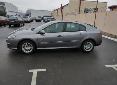 Фото Renault Laguna