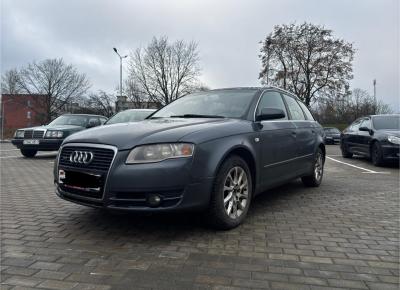 Фото Audi A4