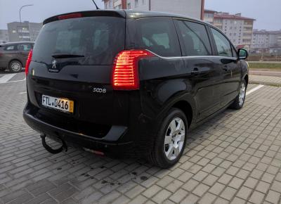 Фото Peugeot 5008