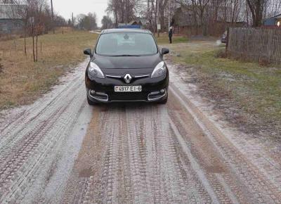 Фото Renault Scenic