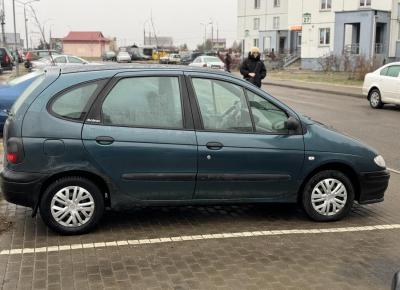 Фото Renault Scenic