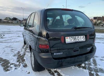 Фото Renault Scenic