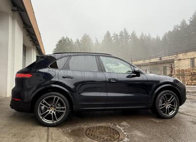 Фото Porsche Cayenne