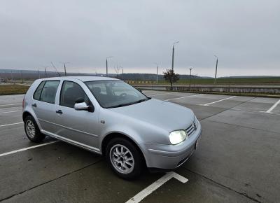 Фото Volkswagen Golf