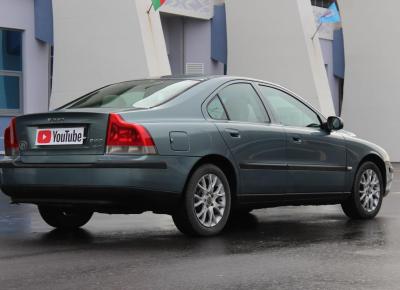 Фото Volvo S60