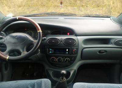 Фото Renault Scenic