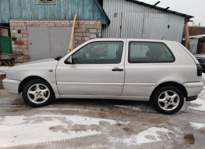 Фото Volkswagen Golf