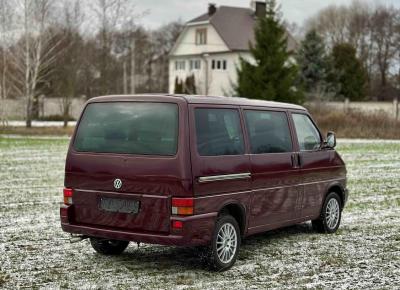 Фото Volkswagen Multivan