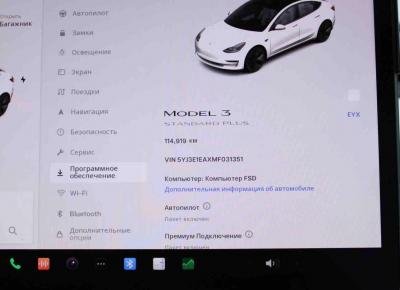 Фото Tesla Model 3