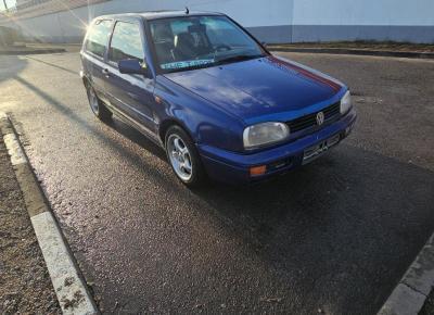 Фото Volkswagen Golf