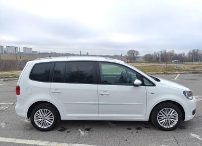 Фото Volkswagen Touran