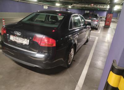 Фото Audi A4