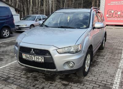 Фото Mitsubishi Outlander