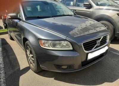 Фото Volvo V50