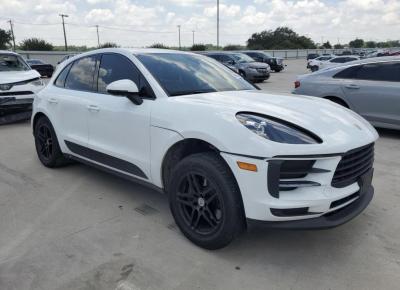 Фото Porsche Macan