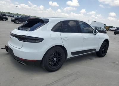 Фото Porsche Macan